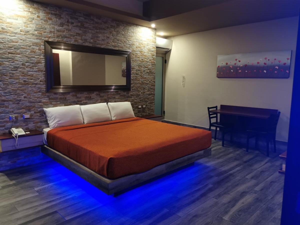 מונטריי Hotel Plaza Arteaga מראה חיצוני תמונה